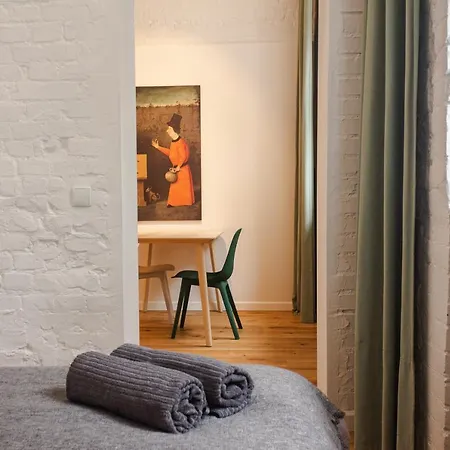 Z Upadkiem Ikara / With The Fall Of Icarus *