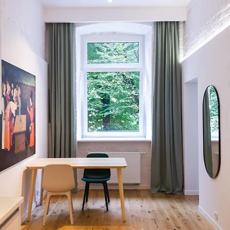 Z Upadkiem Ikara / With The Fall Of Icarus *