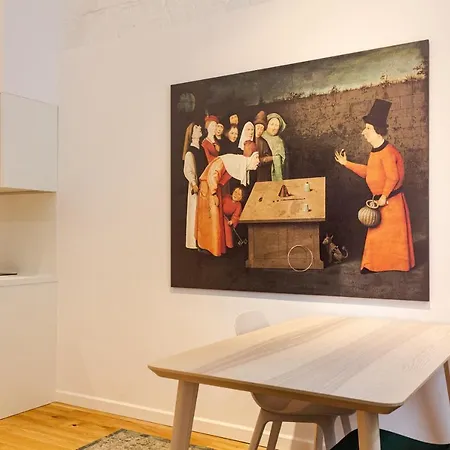 Апартаменты Z Upadkiem Ikara / With The Fall Of Icarus Лодзь