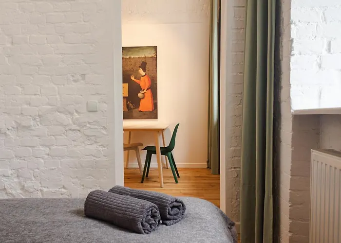 Z Upadkiem Ikara / With The Fall Of Icarus *