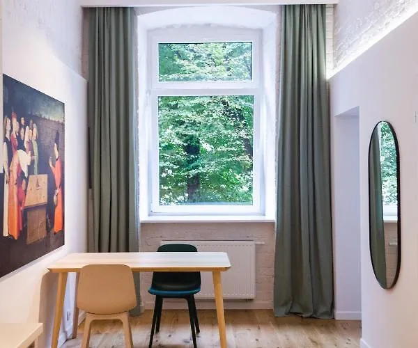 Z Upadkiem Ikara / With The Fall Of Icarus *